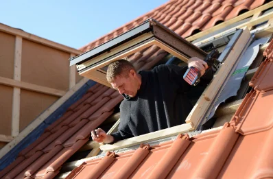 Pose de fenêtres de toit Velux à Courgoul